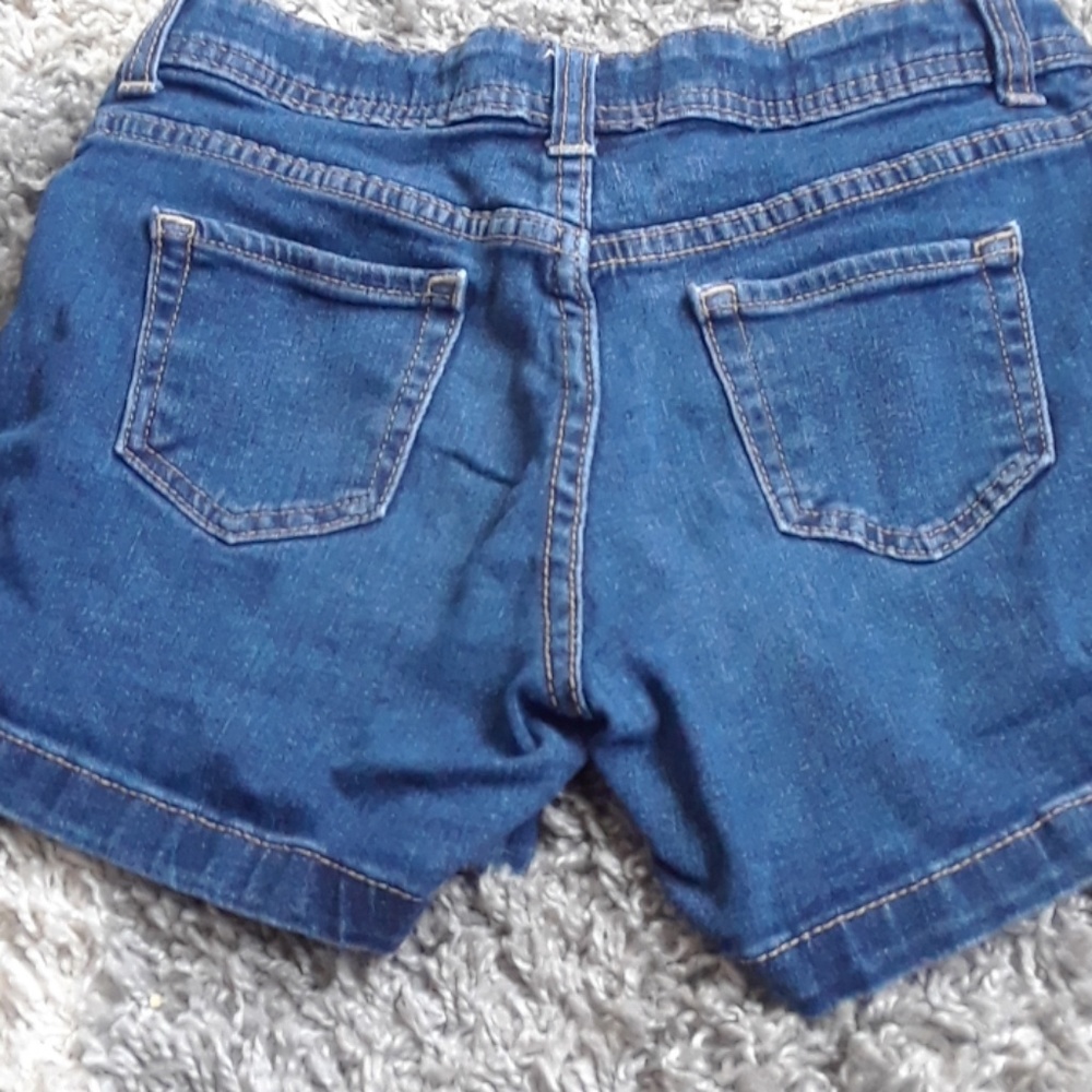 Shorts - Picture 2 of 2